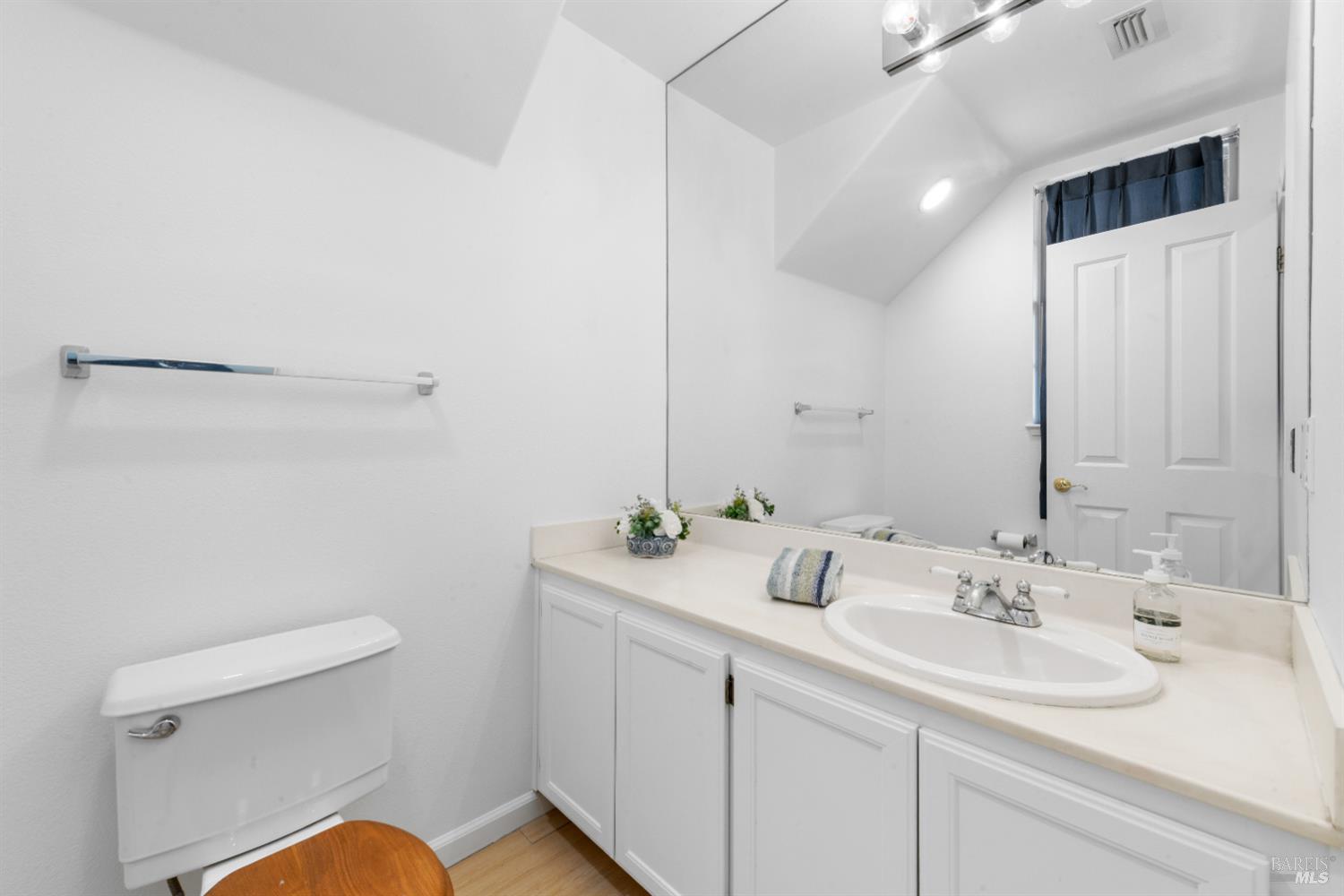 1028 Addison Cir