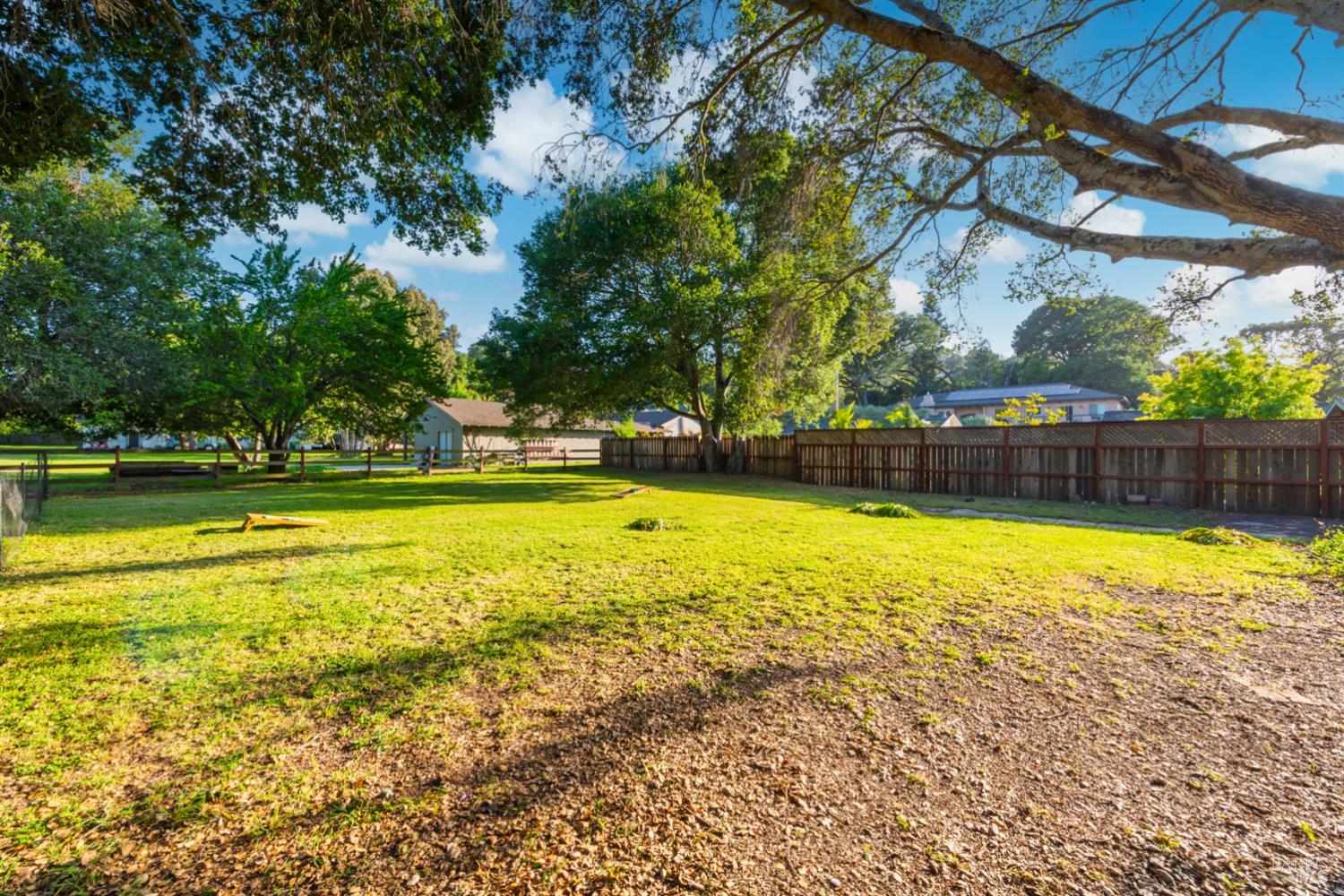 626 Sunnyslope Avenue