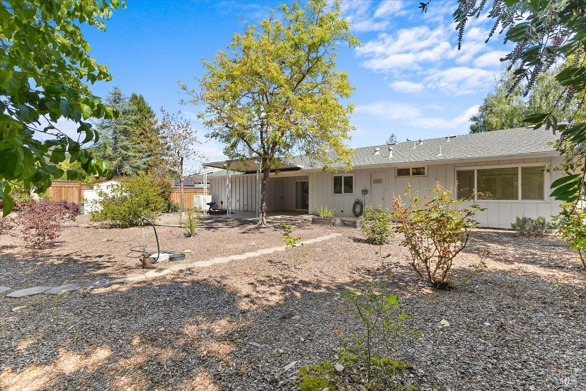 417 Deerfield Circle