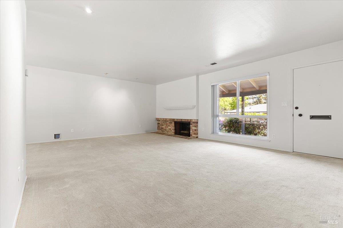 417 Deerfield Circle