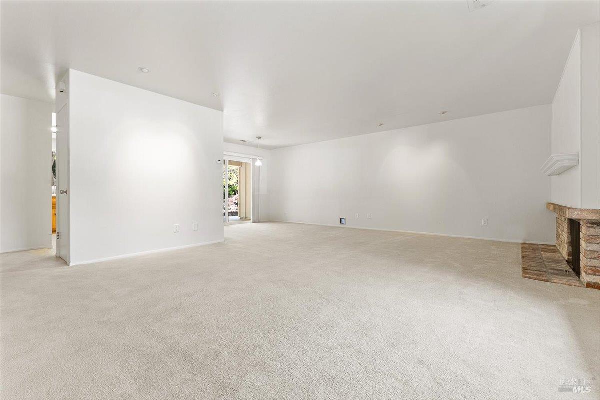 417 Deerfield Circle