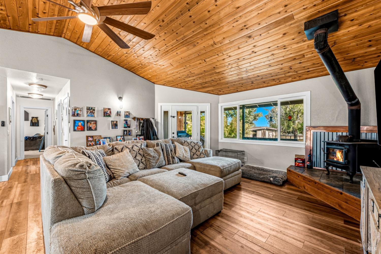 8571 Brand Lane