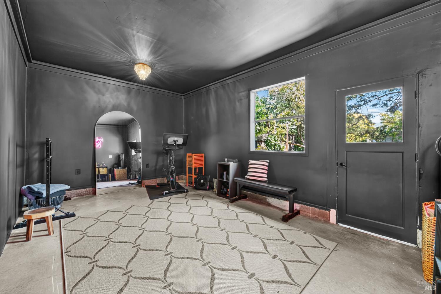 612 English Street