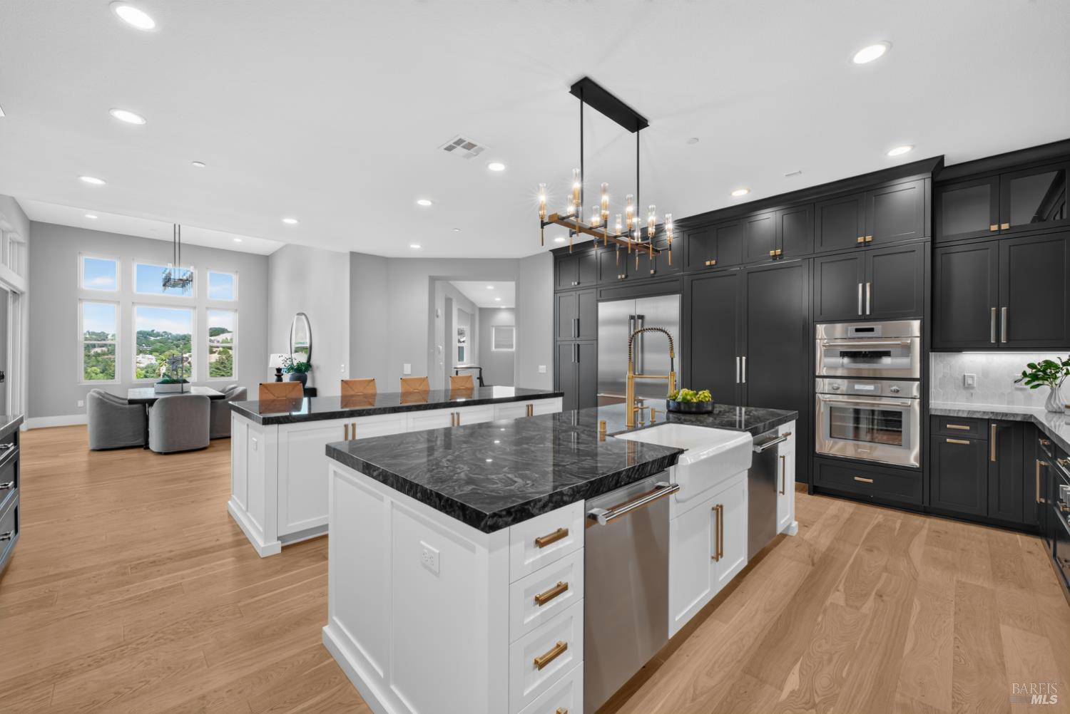 22 Oak Knoll Court
