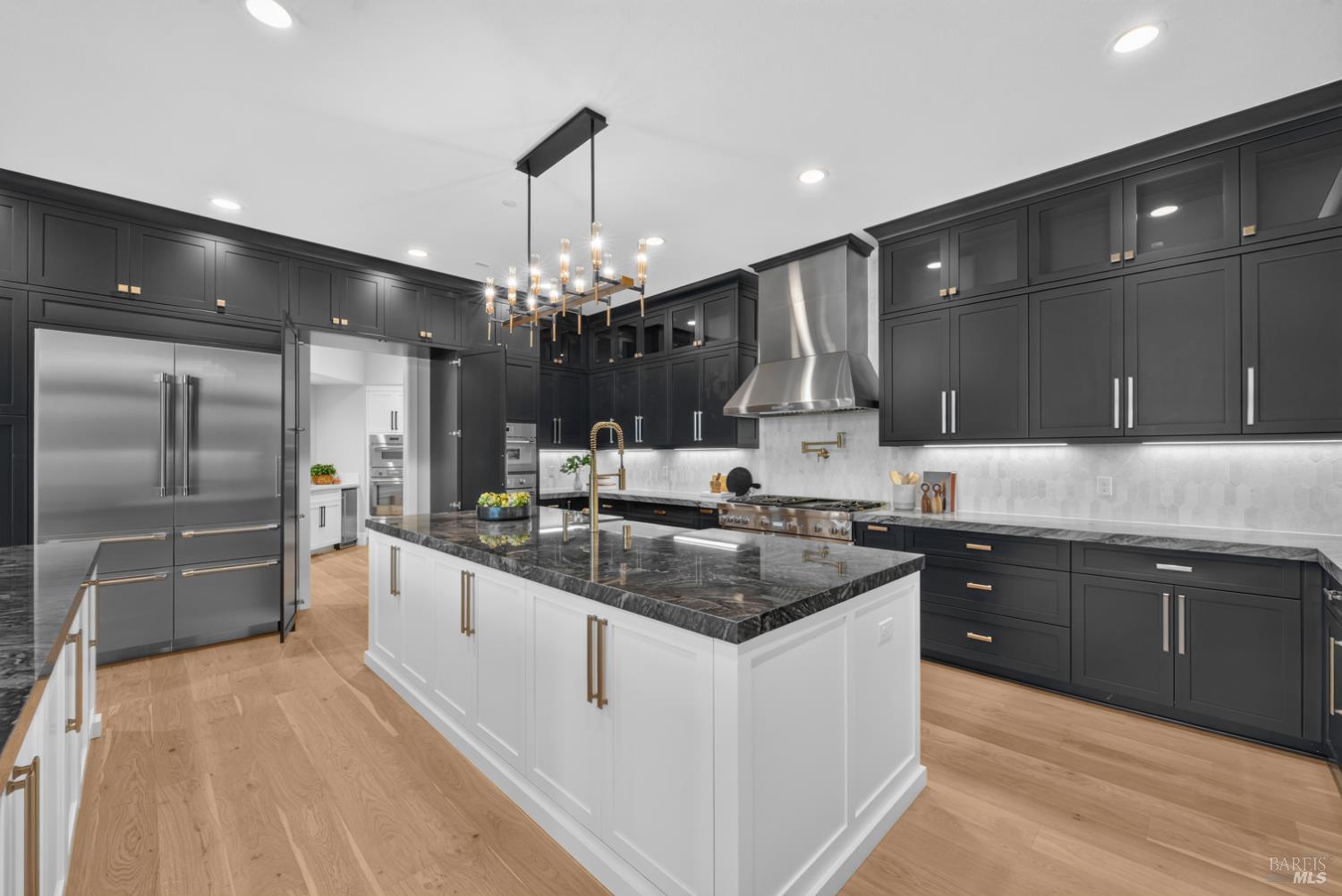 22 Oak Knoll Court