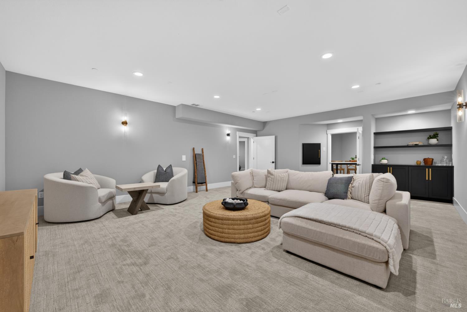 22 Oak Knoll Court