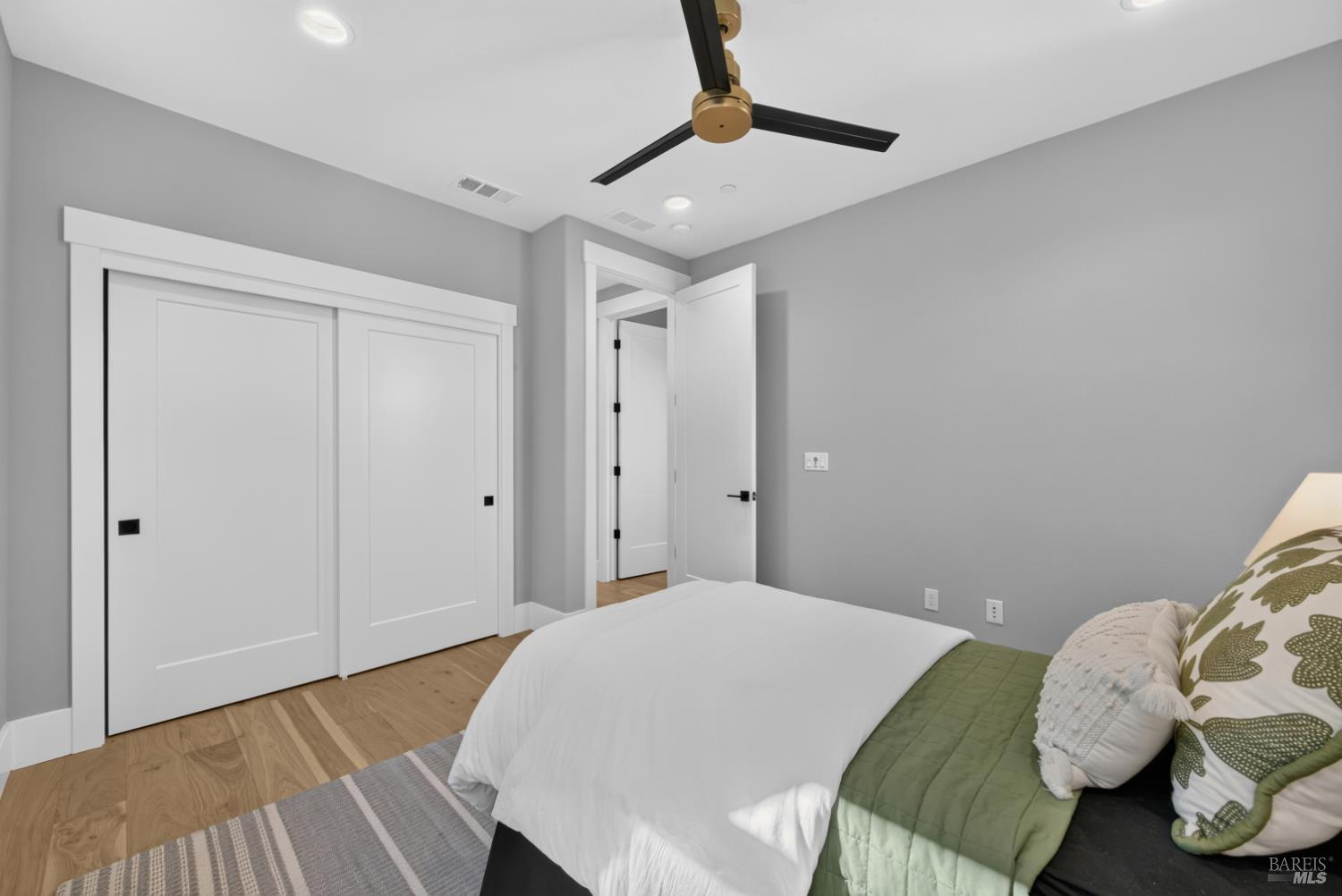 22 Oak Knoll Court