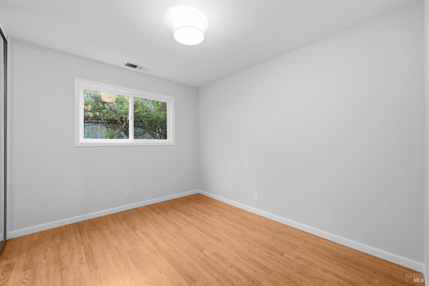 107 Baruna Court