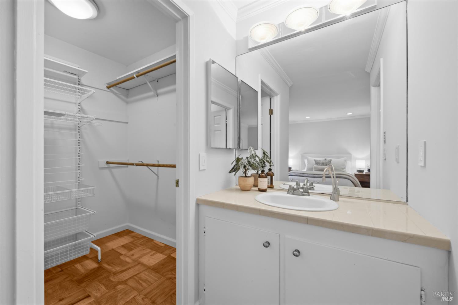 107 Baruna Court