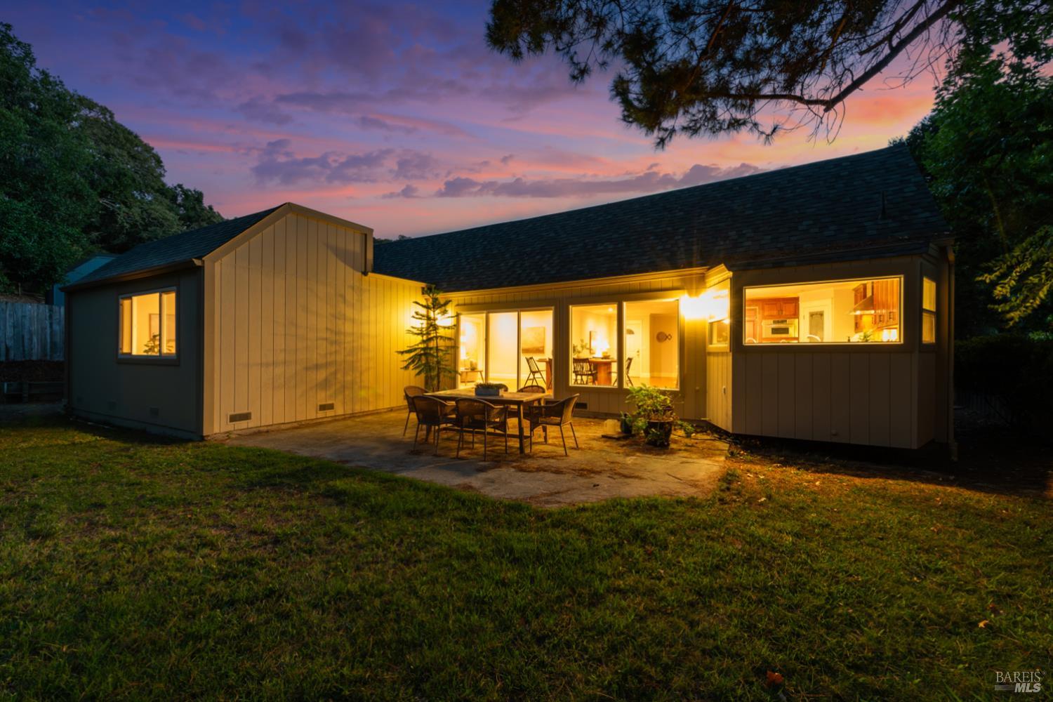 107 Baruna Court