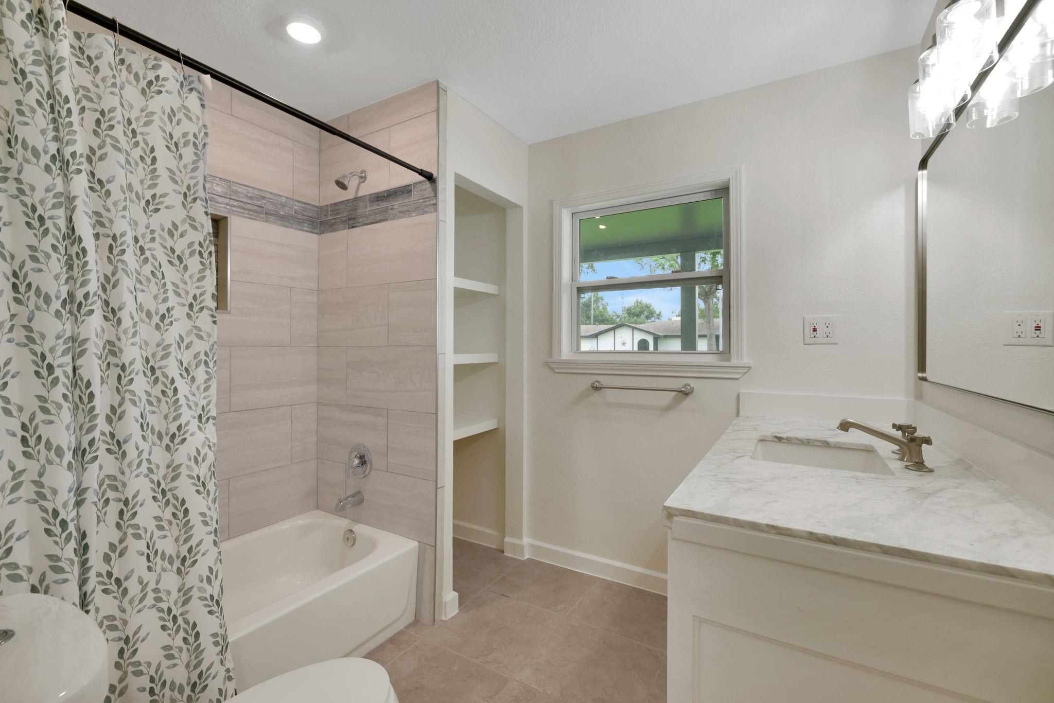 519 N Shady Lane