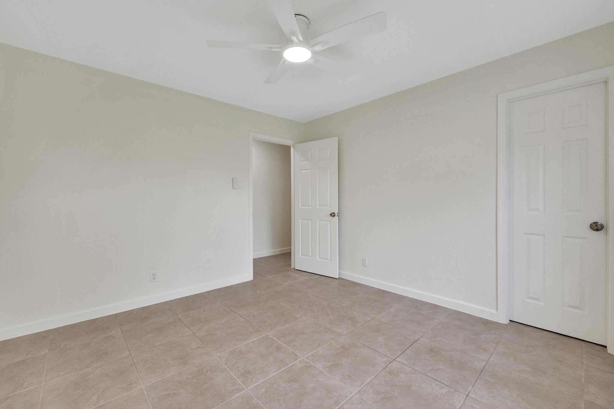 519 N Shady Lane