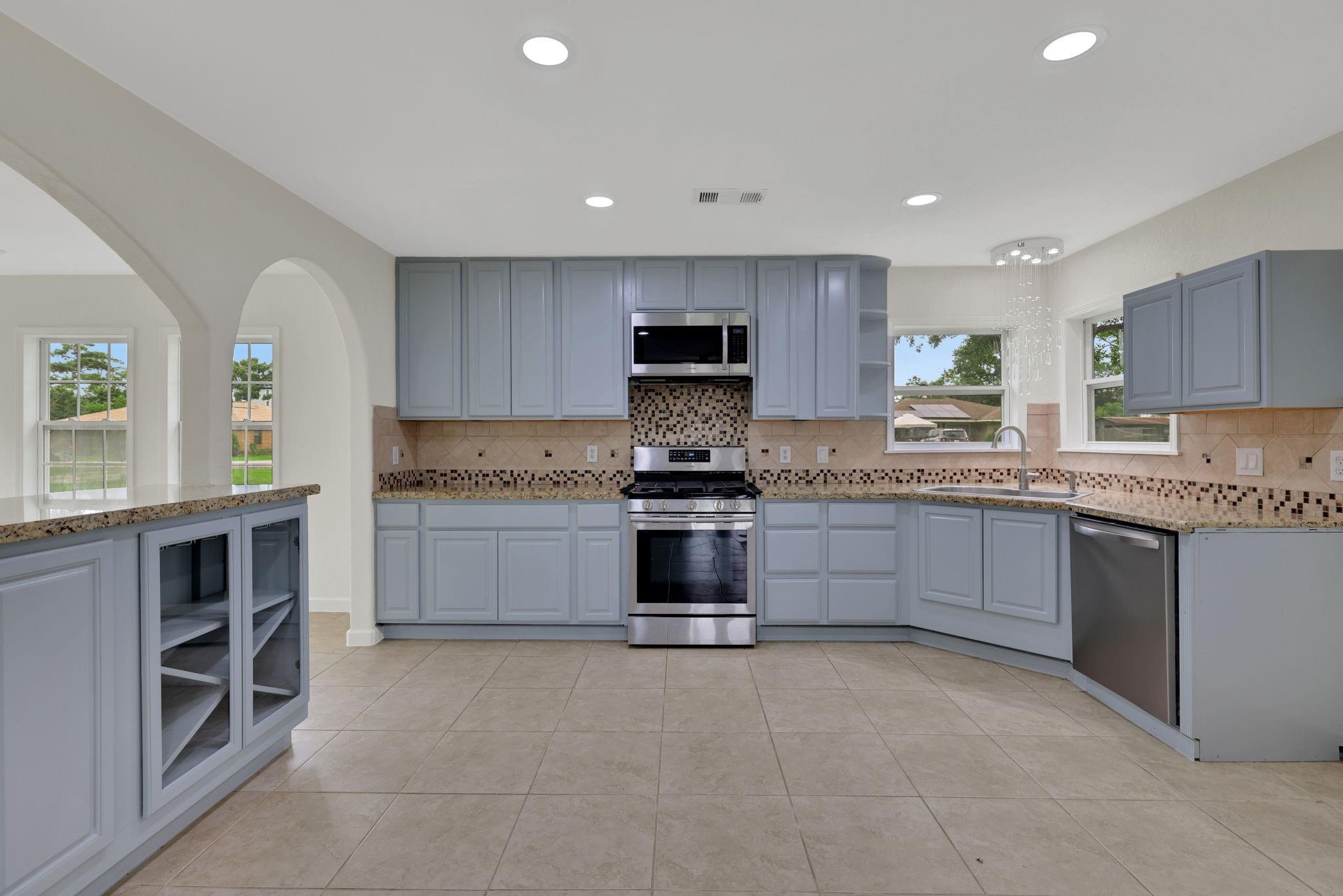 519 N Shady Lane