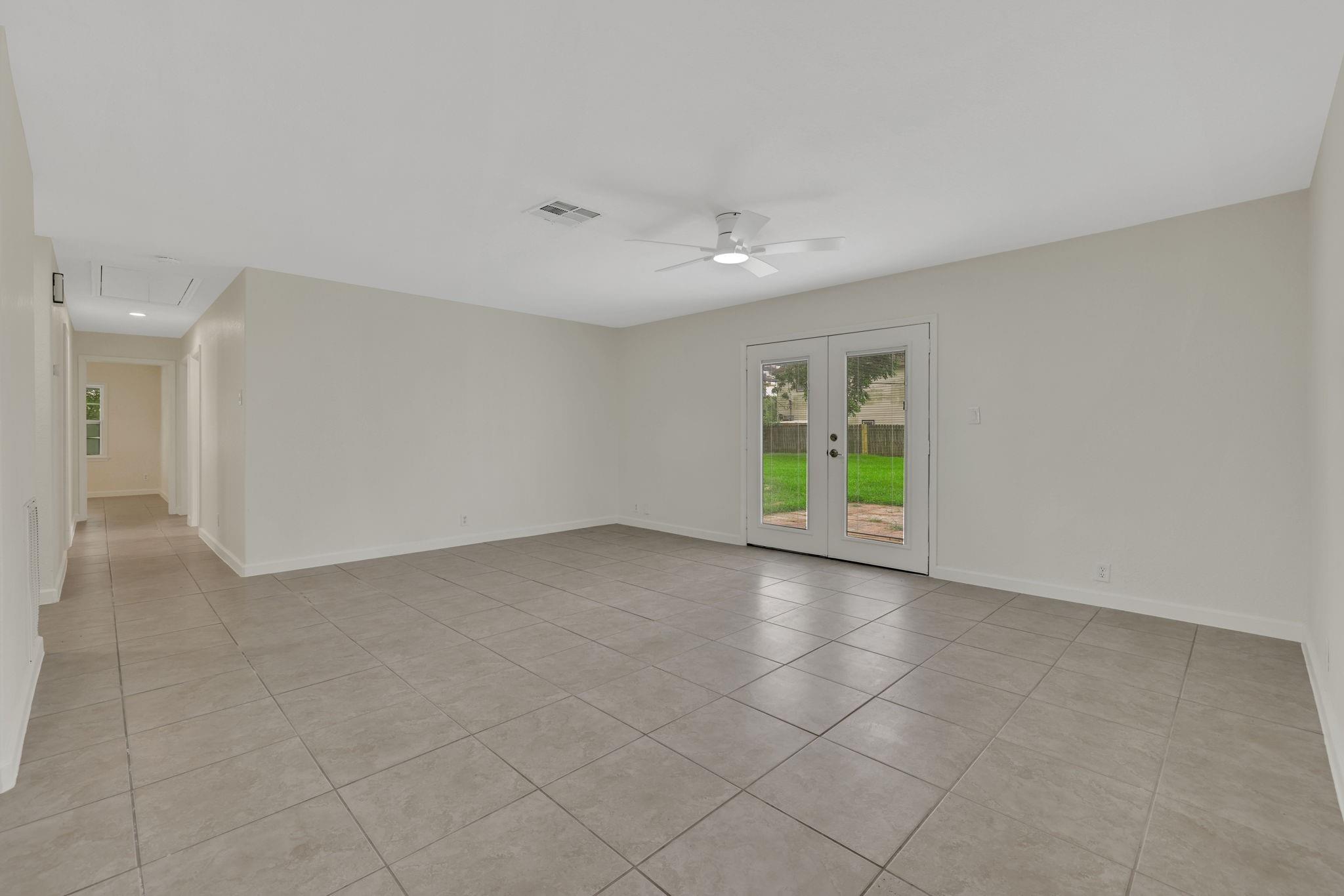 519 N Shady Lane