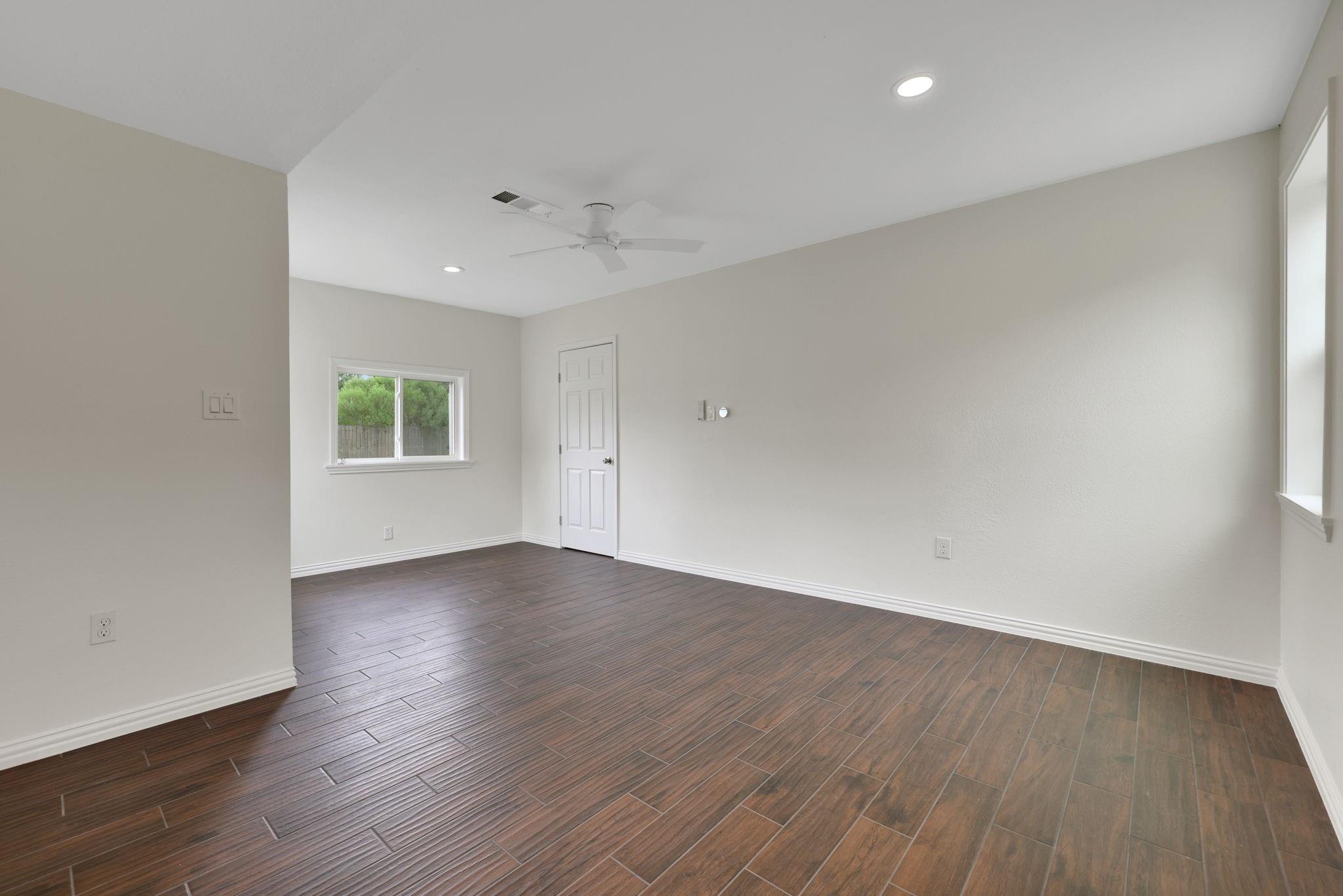 519 N Shady Lane
