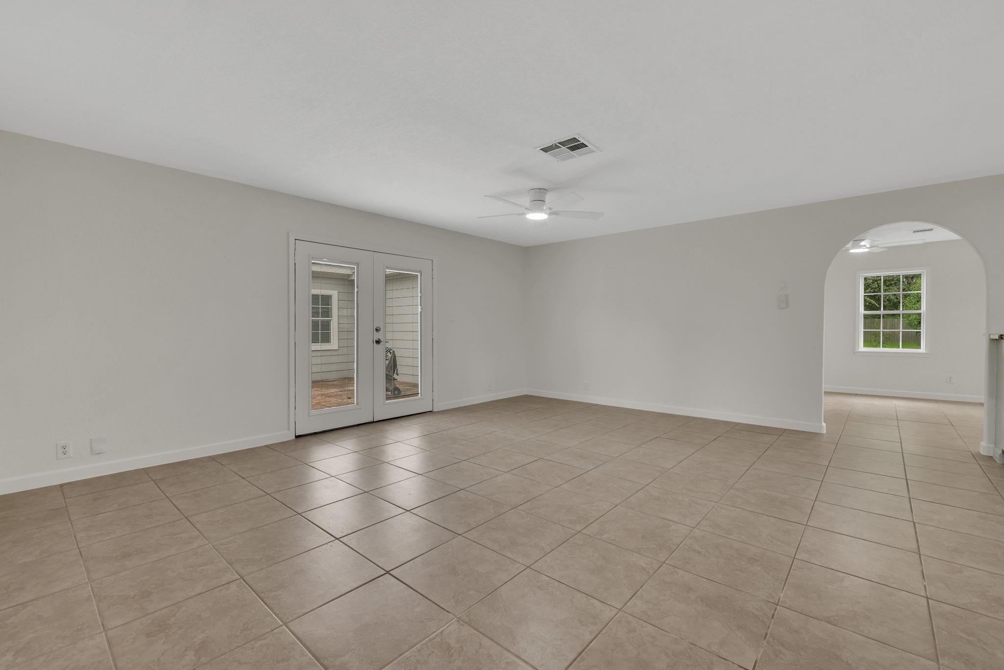 519 N Shady Lane