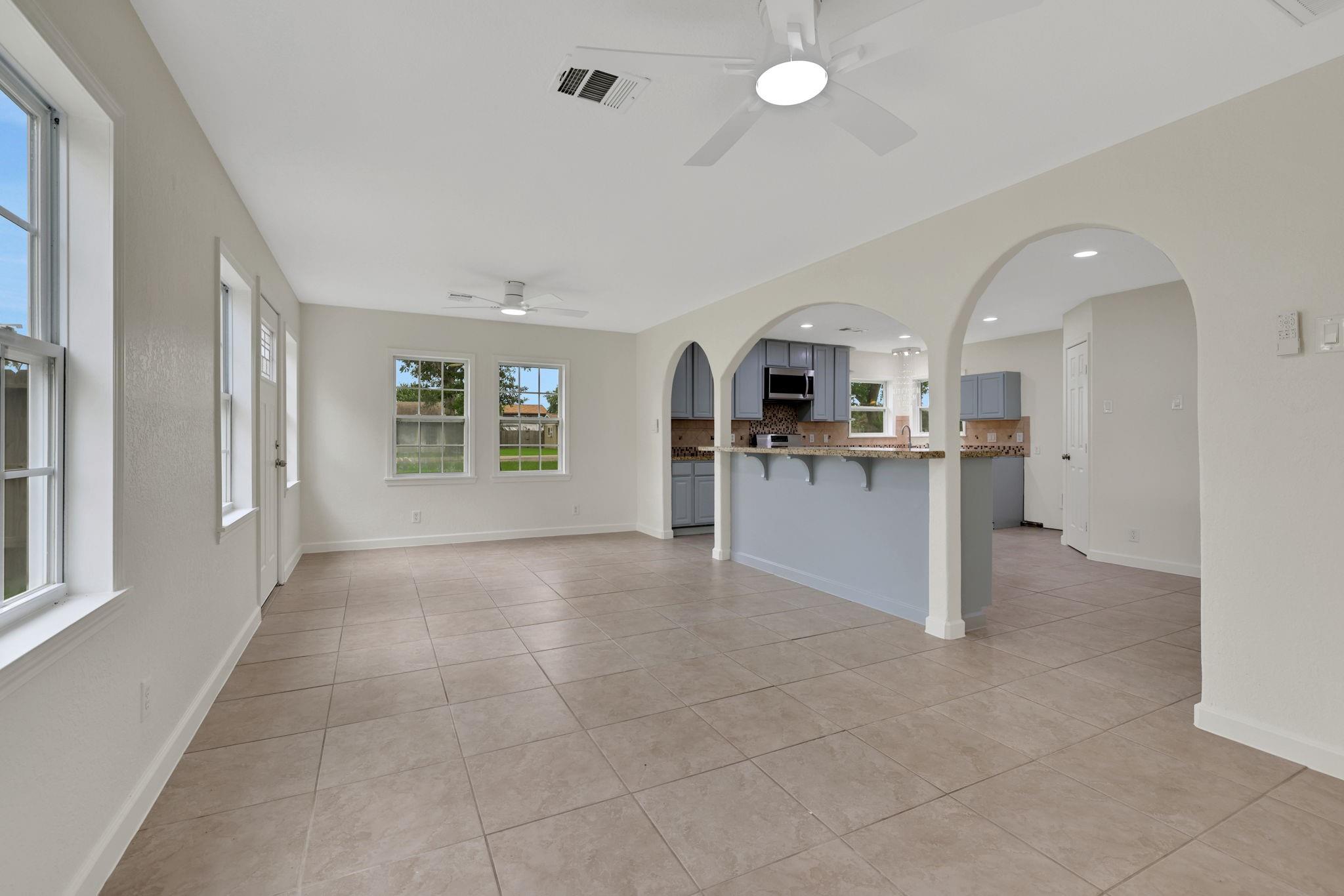 519 N Shady Lane