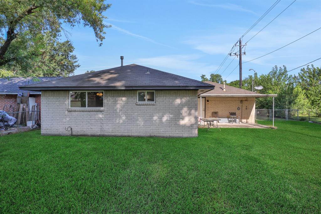 8638 Cottage Gate Lane