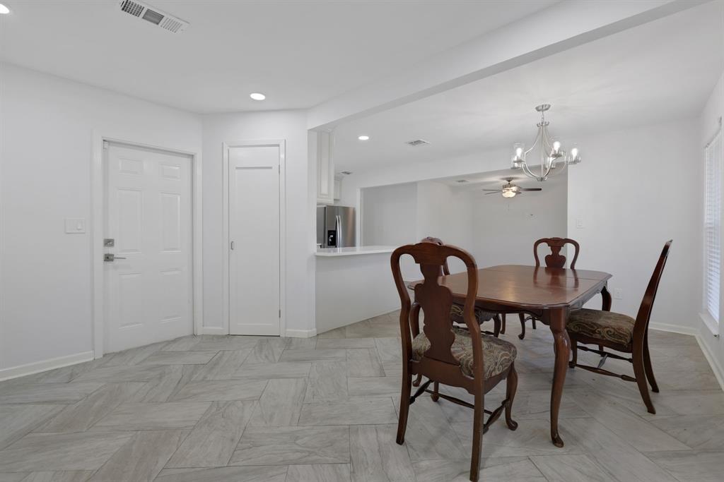 8638 Cottage Gate Lane