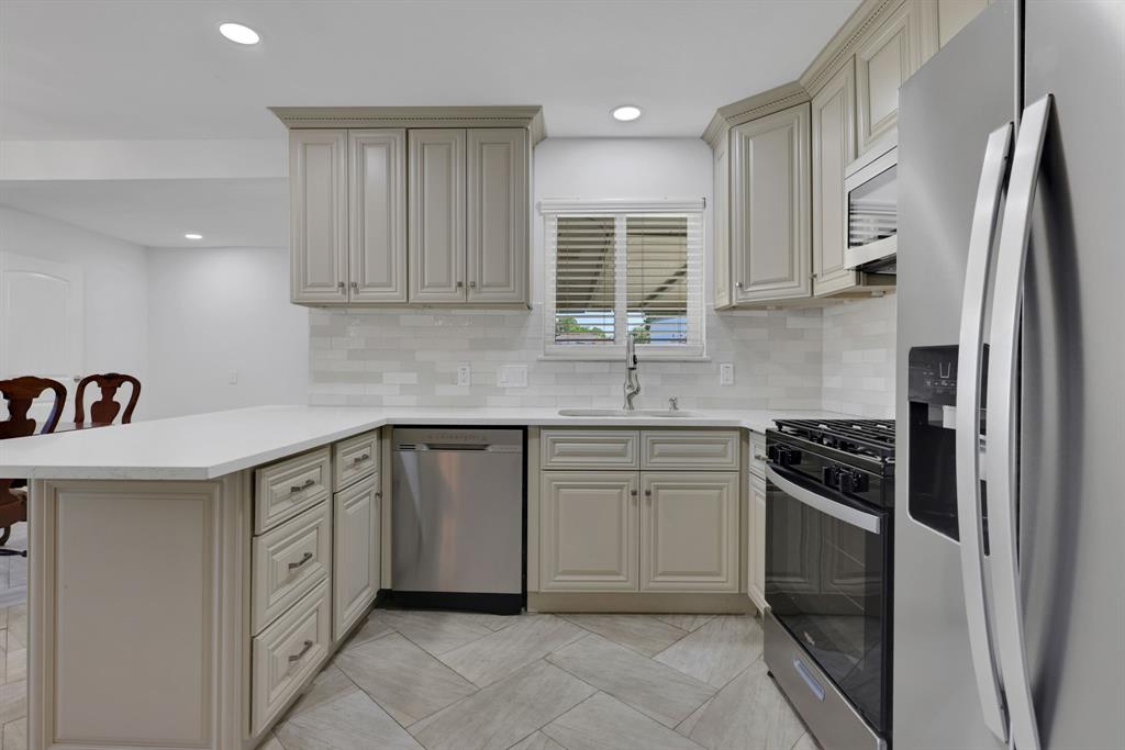 8638 Cottage Gate Lane