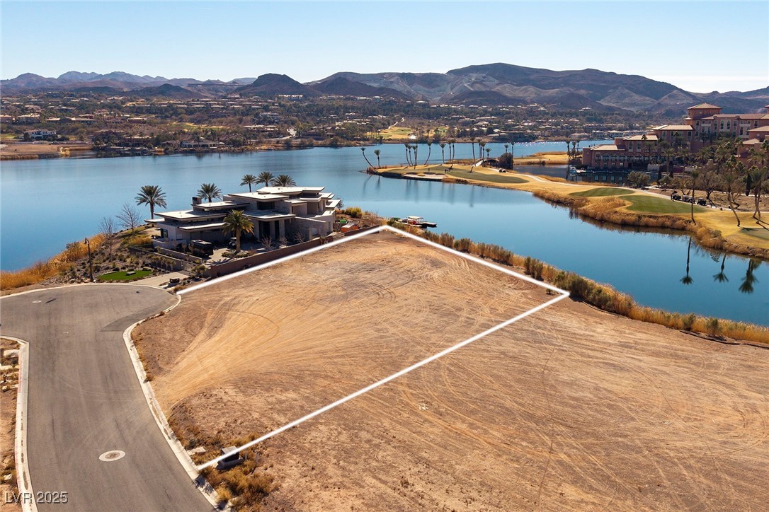 19 Summer House Drive