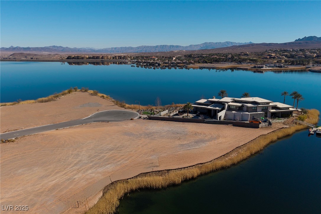 19 Summer House Drive