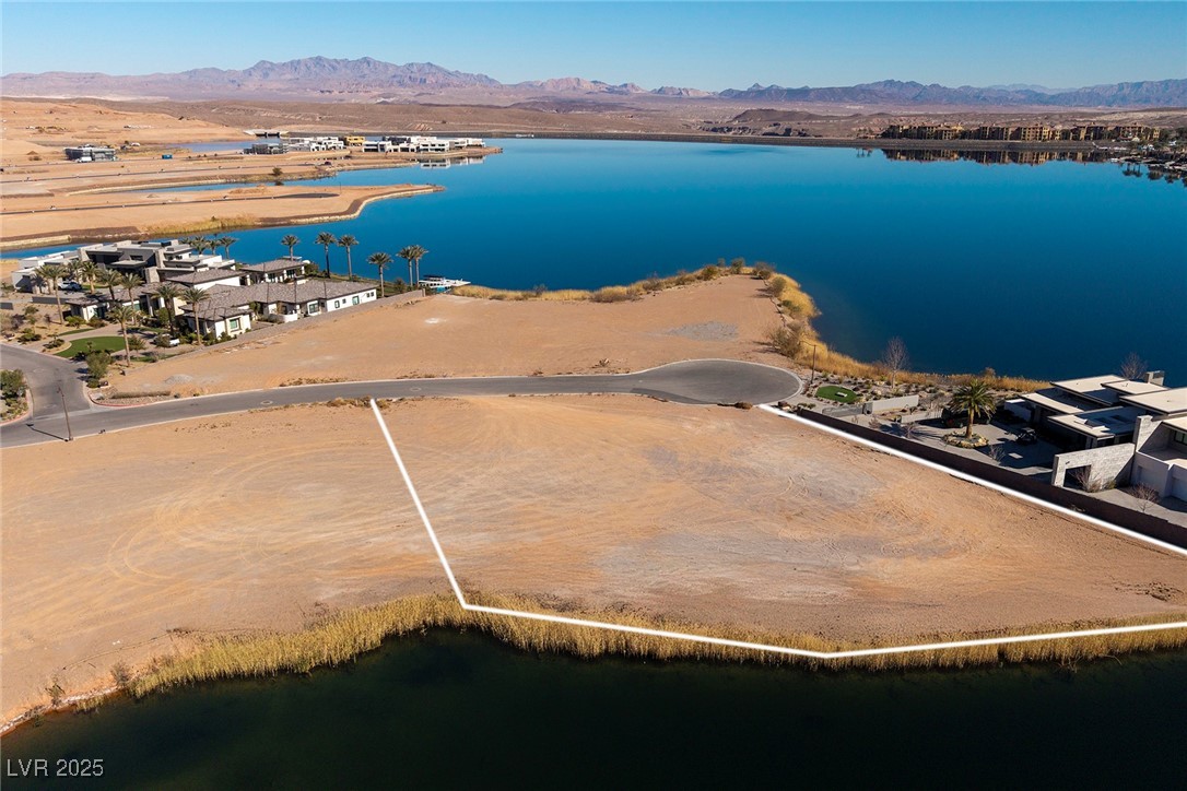 19 Summer House Drive