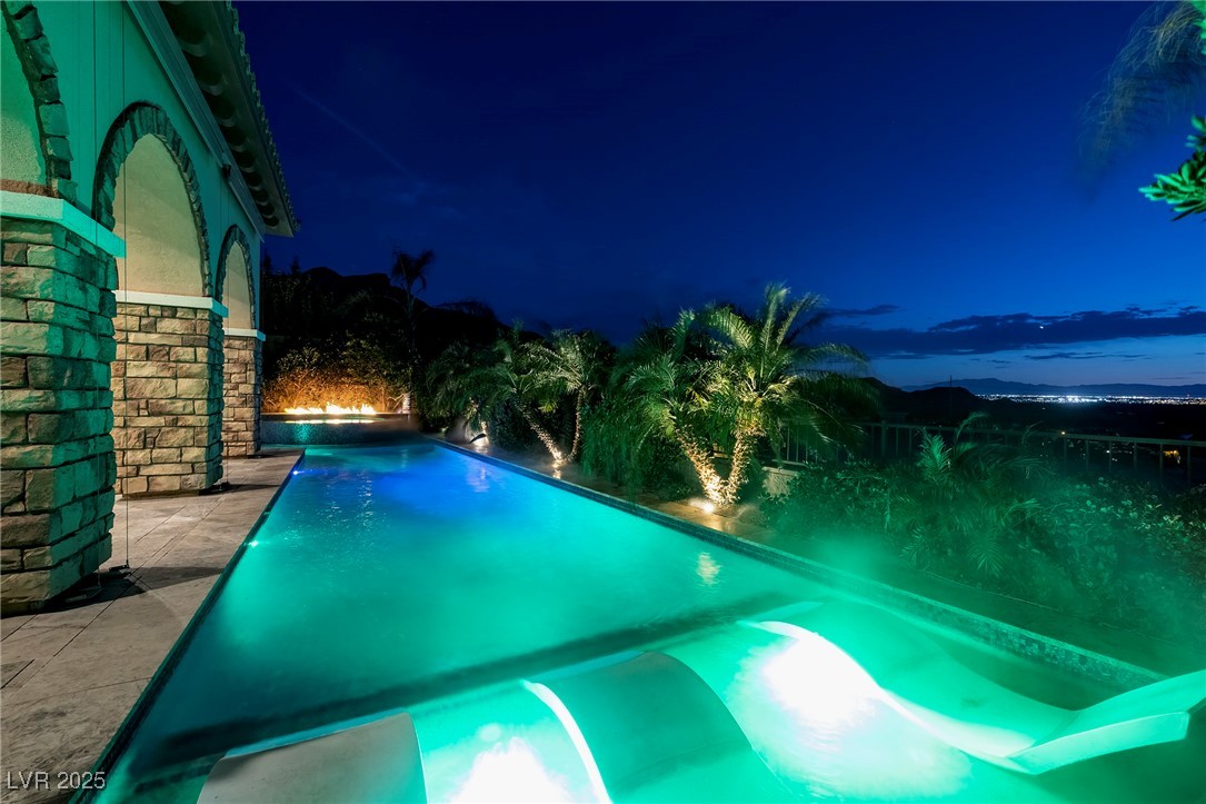 29 Costa Tropical Drive