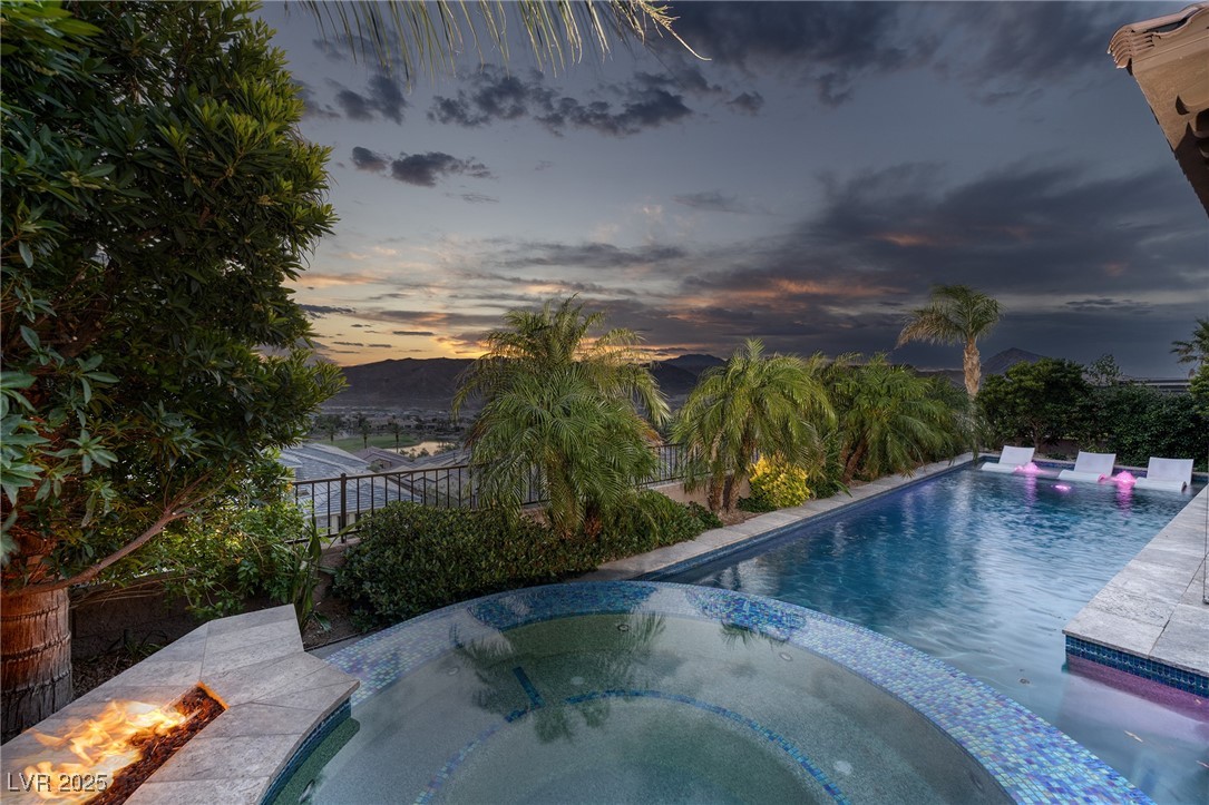 29 Costa Tropical Drive