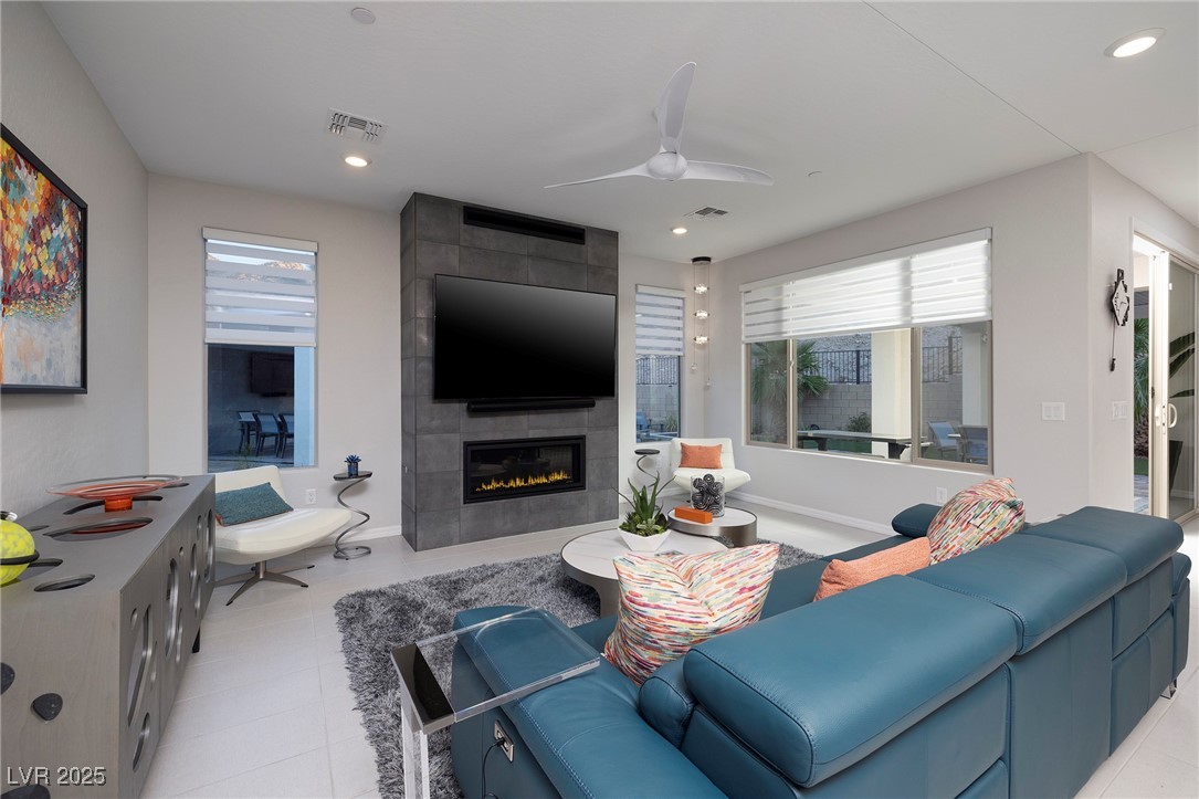 11 Acacia Creek Court