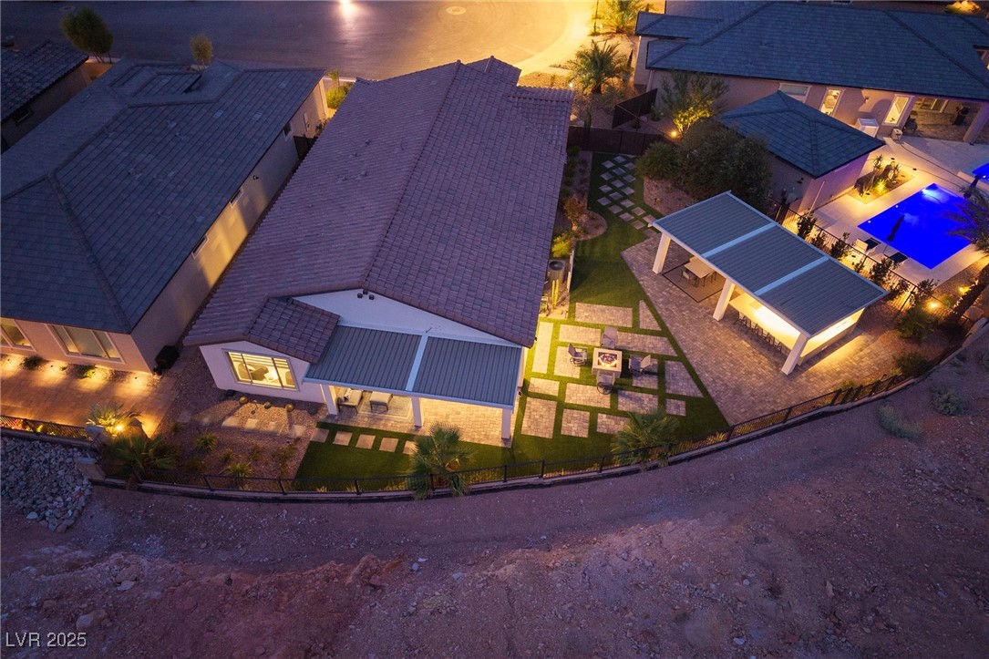 11 Acacia Creek Court