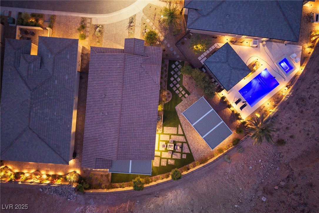 11 Acacia Creek Court