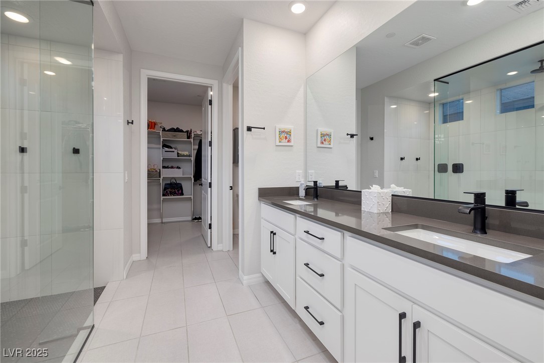 11 Acacia Creek Court