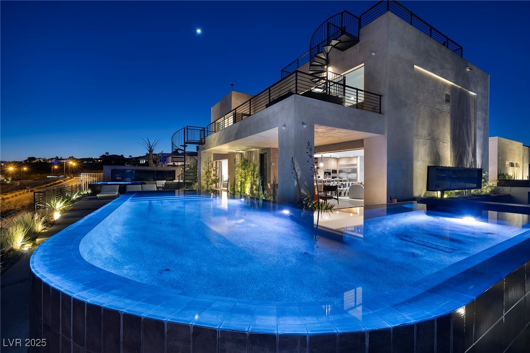 32 Highland Cove Lane