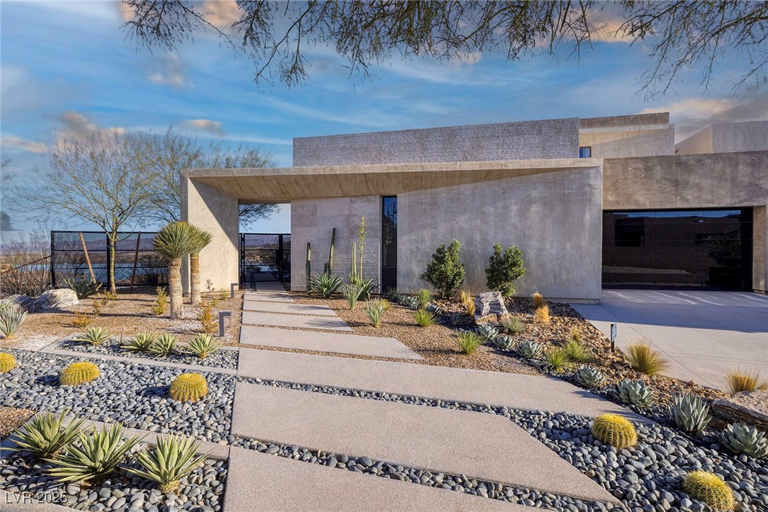 32 Highland Cove Lane