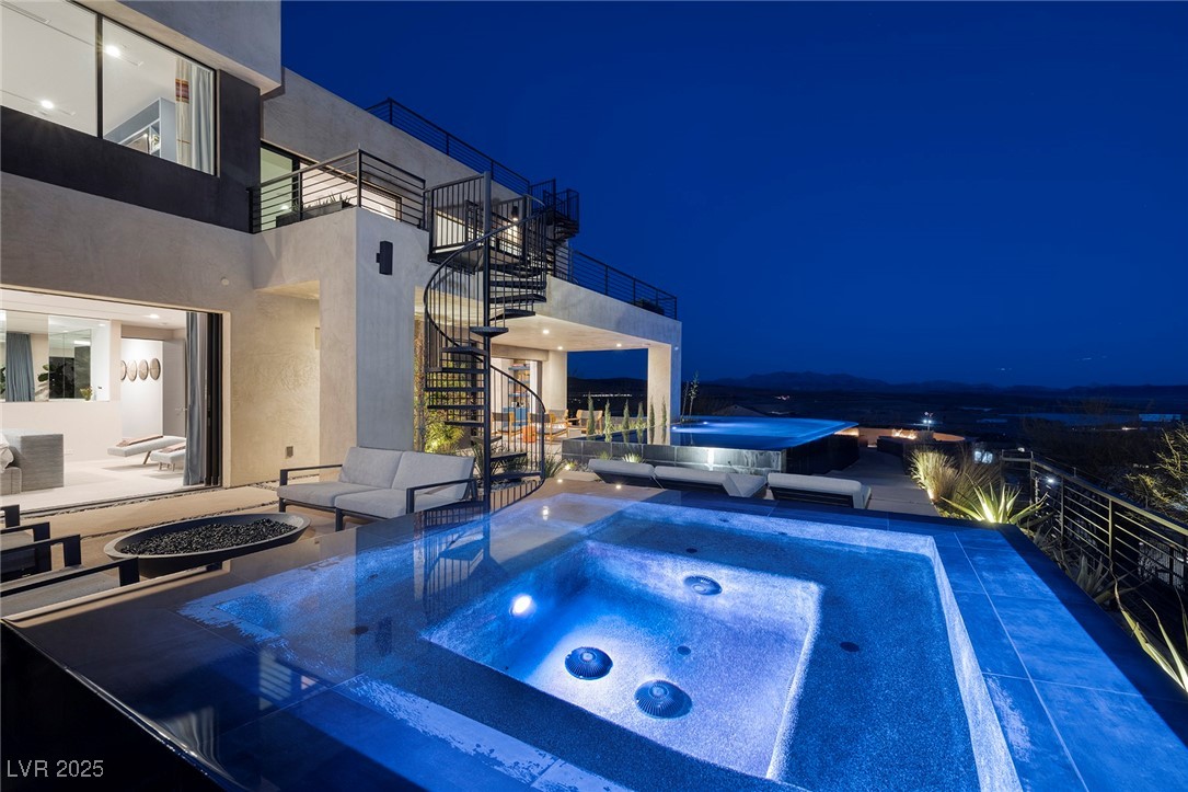 32 Highland Cove Lane