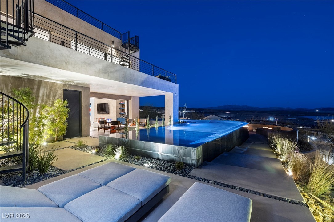 32 Highland Cove Lane