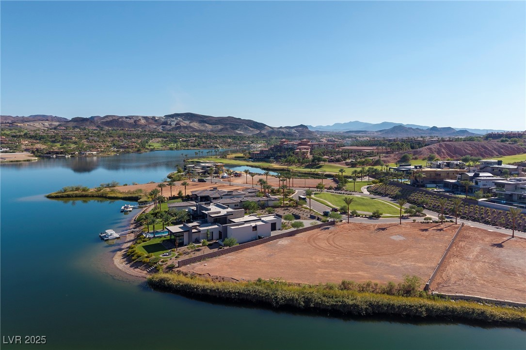 6 Sunrise Beach Circle