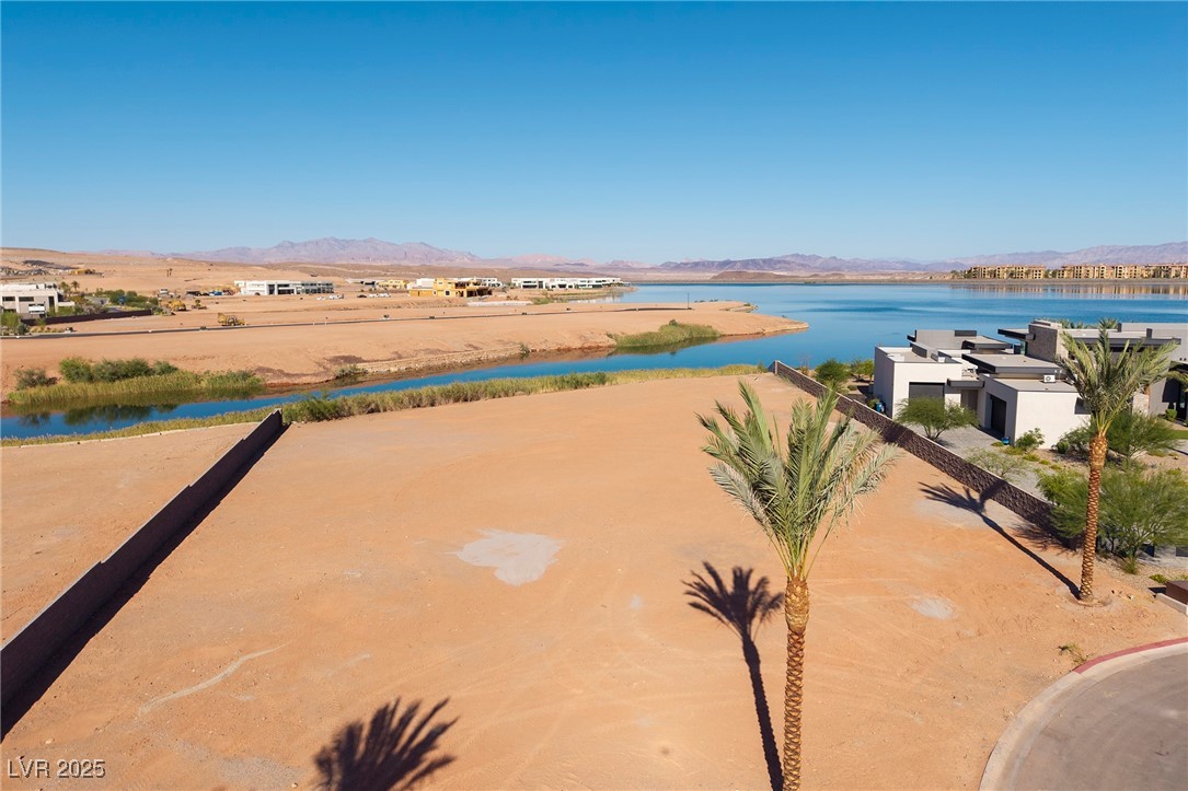 6 Sunrise Beach Circle