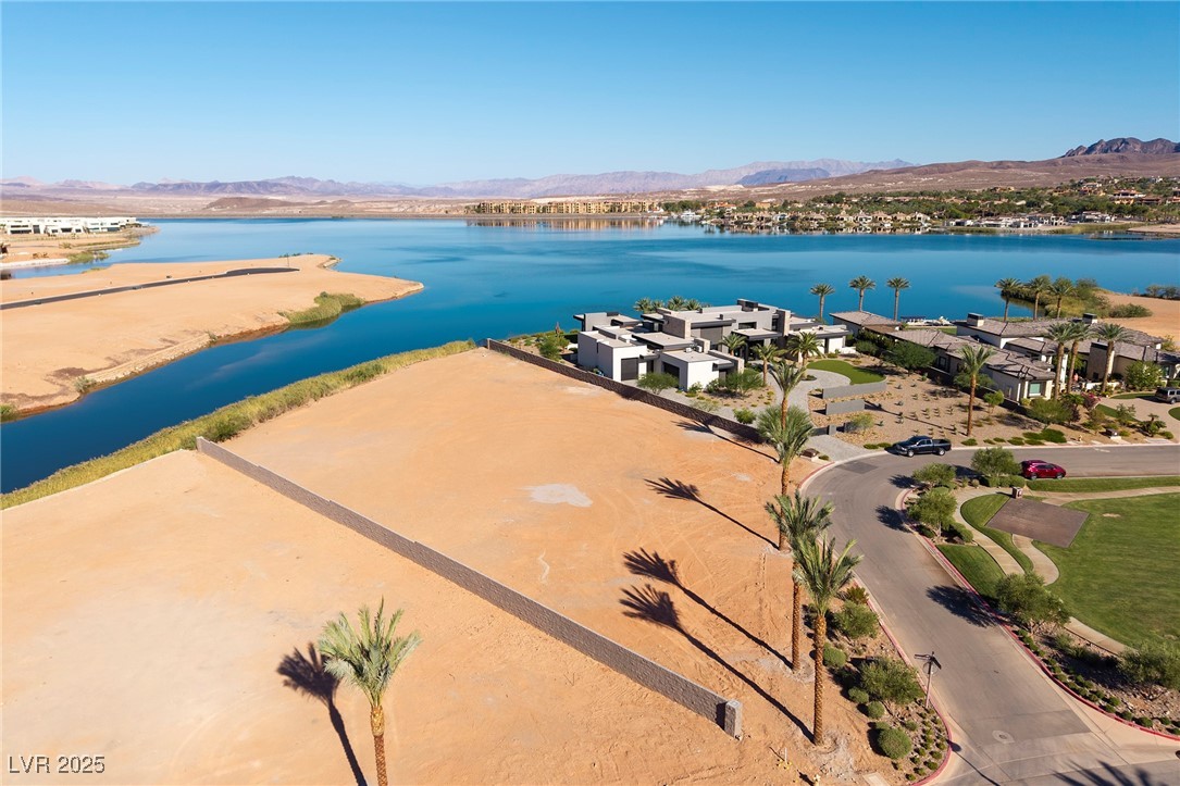 6 Sunrise Beach Circle