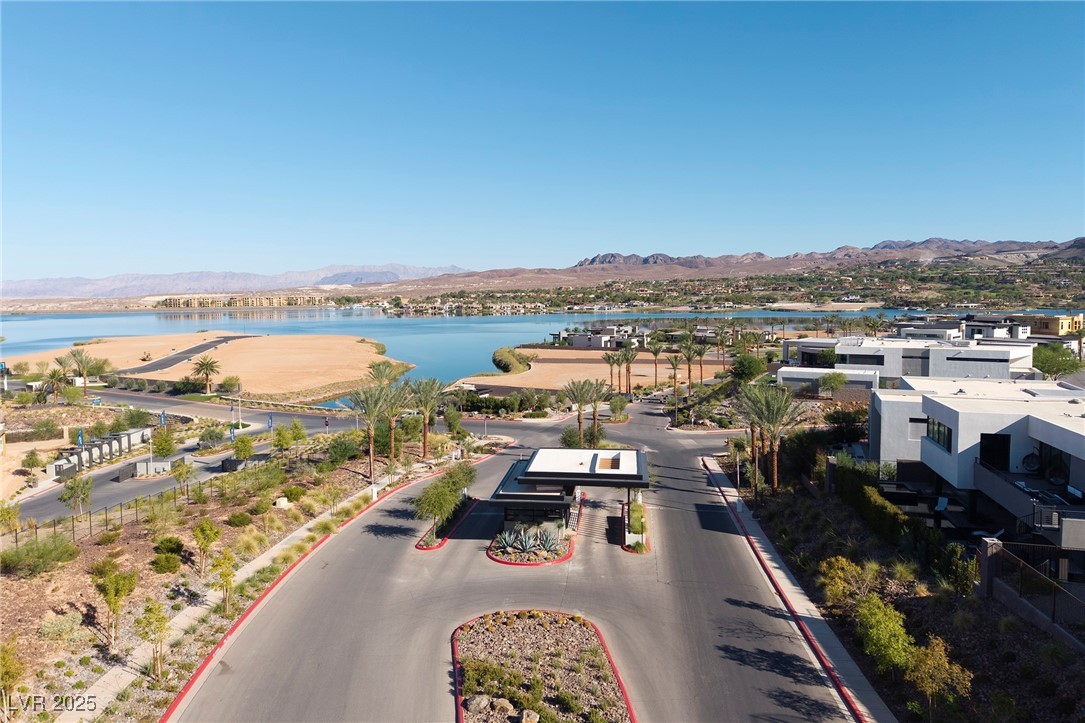 6 Sunrise Beach Circle