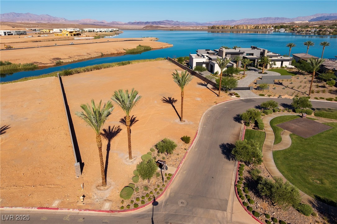 6 Sunrise Beach Circle