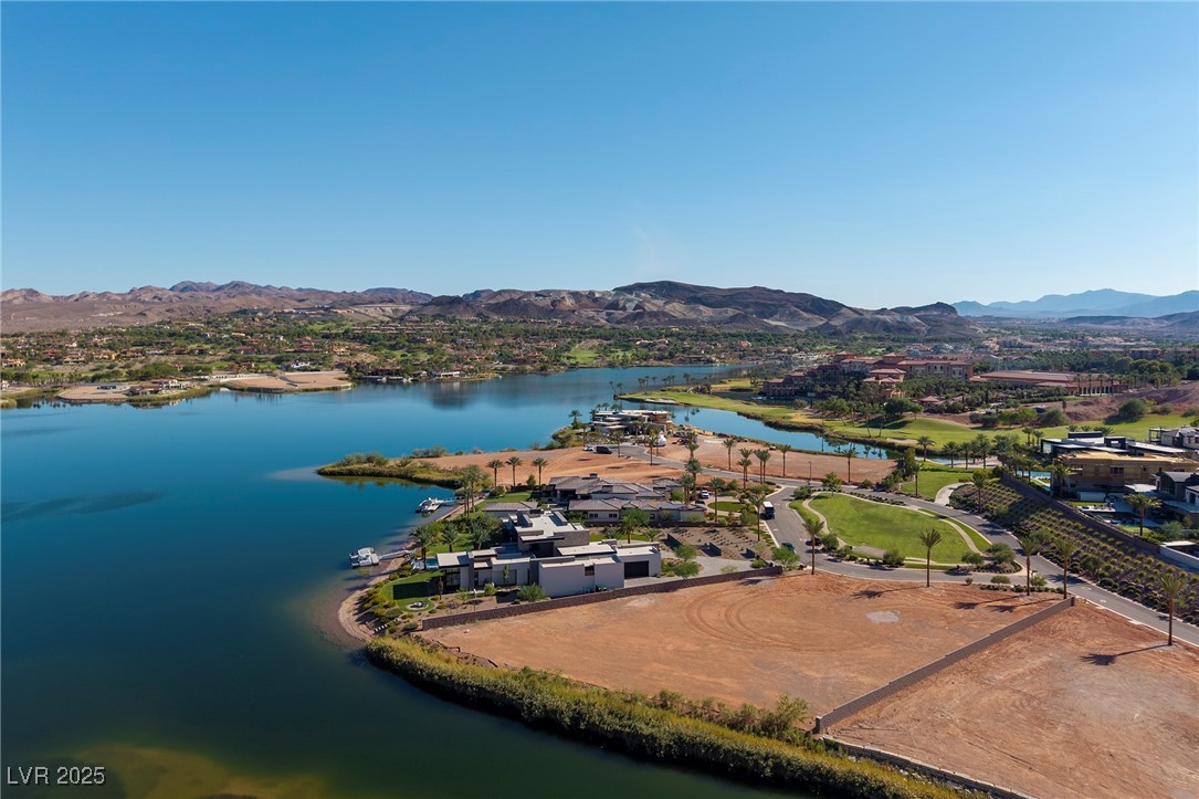 6 Sunrise Beach Circle