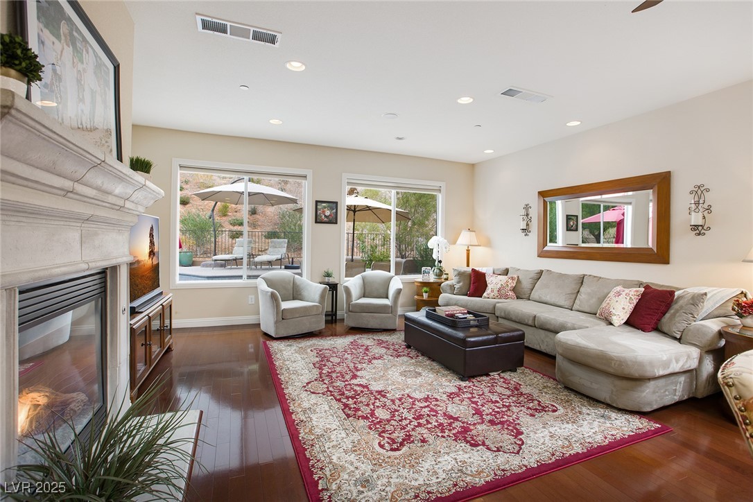 8 VILLA MARSALA Court