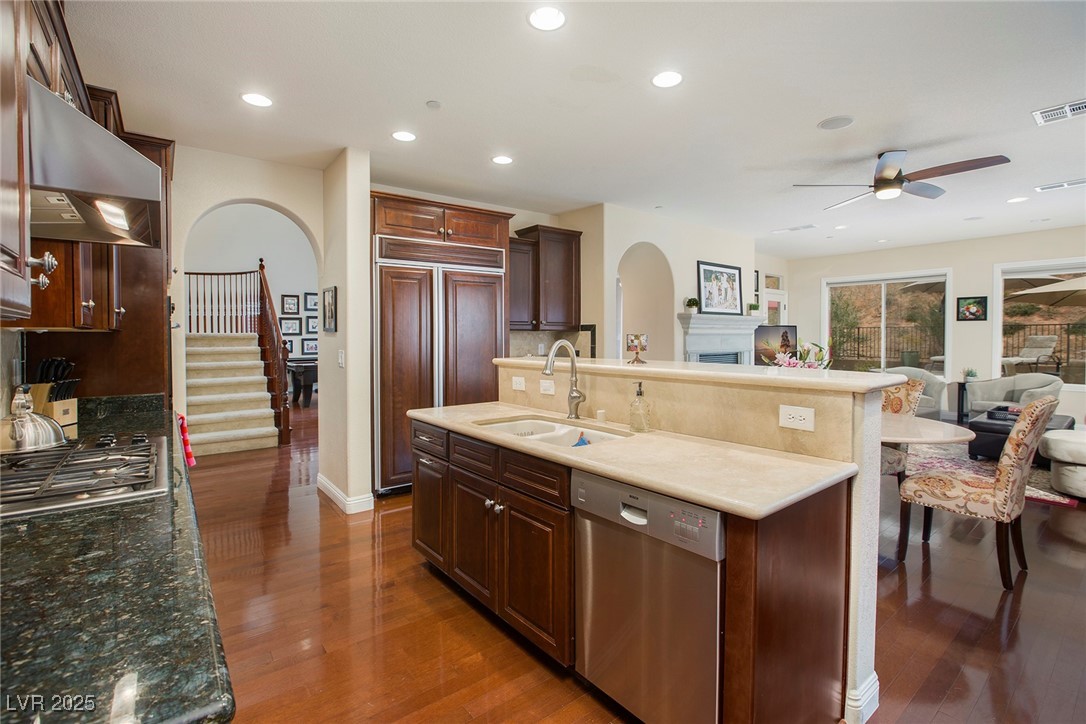 8 VILLA MARSALA Court