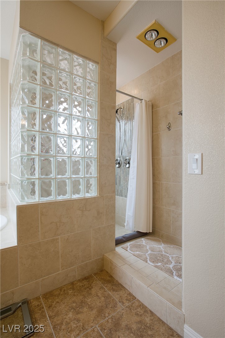 8 VILLA MARSALA Court