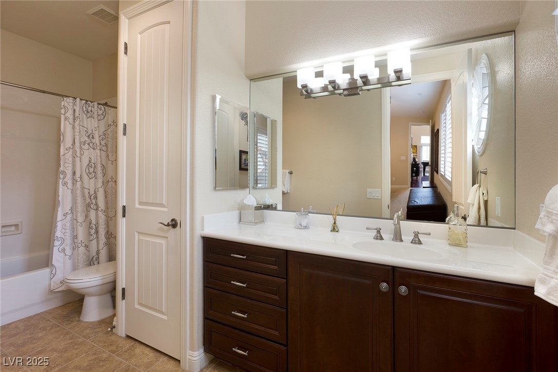 8 VILLA MARSALA Court