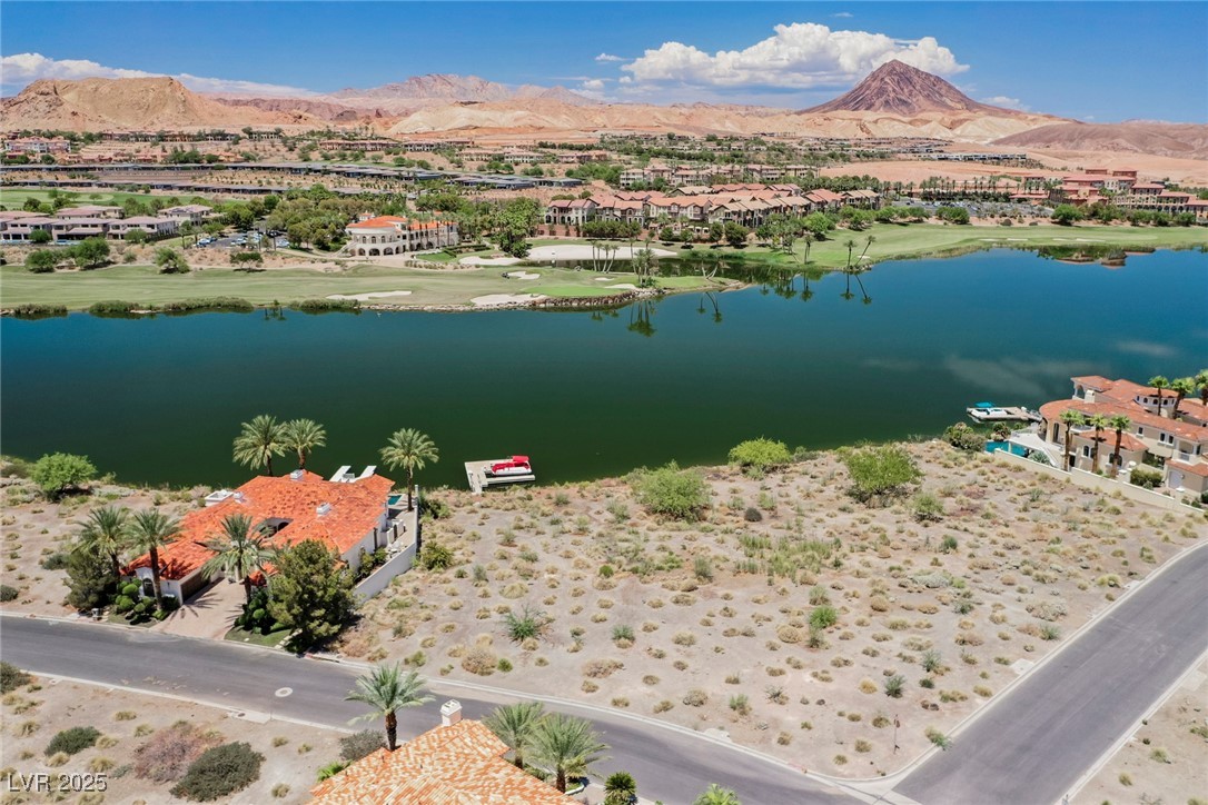22 Grand Corniche Drive