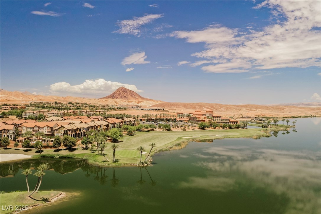 22 Grand Corniche Drive