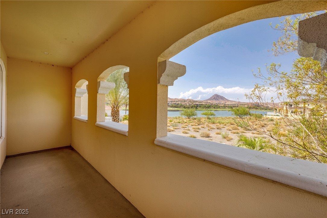 21 Grand Corniche Drive